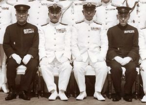 마쓰다이라 쓰네오, 시마다 시게타로, 고가 미네이치, 사부로 히야쿠타케가 전함 무사시 함상에 있는 모습, 1943년 6월