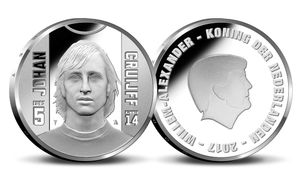 2017년에 발행된 요한 크루이프 5유로 기념주화. 디자인은 헤니 보우