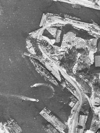 요코스카 항에 정박 중인 나가토(1946년 2월)