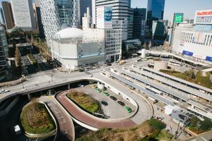 서쪽 광장(2019년 2월)