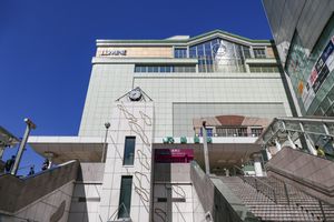 동남출구 (2023년 5월)