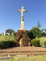 컬버시티의 홀리 크로스 묘지에 안치된 로절린드 러셀의 묘지