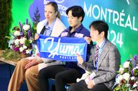 코스트너(맨 왼쪽)와 가기야마 유마(2024 세계 선수권 대회에서)