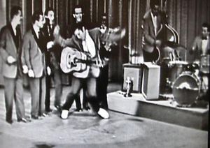 1956년 10월 28일 "Hound Dog" 공연