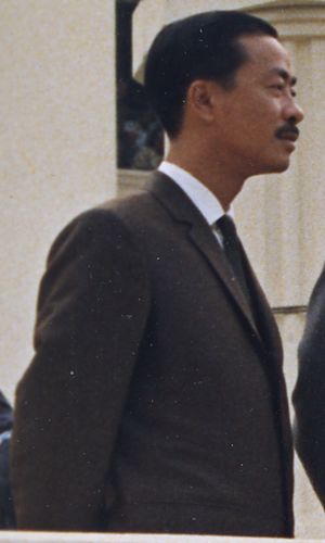 1966년 10월 24일 마닐라 회의에서의 응우옌 까오 키 (SEATO 국가 정상)