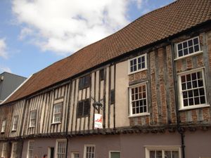 드래곤 홀(Dragon Hall), 노리치. 중세 상인의 집.