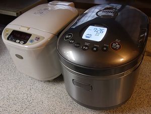 가전제품의 타이머 기능. 그 기능은 임베디드 시스템으로 구현되어 있다.