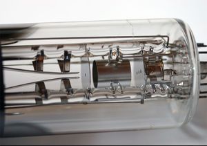 오실로스코프 CRT의 전자총