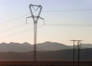 가이드식 "델타" 송전탑 (가이드식 "V"와 "Y"의 조합) 네바다주