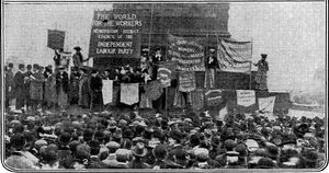 트라팔가 광장에서 열린 시위