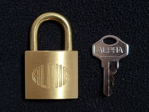 황동으로 만든 자물쇠(알파사 1000 시리즈)