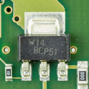 실리콘 밸리는 20세기에 이 지역에서 개척된 트랜지스터와 컴퓨터 칩에 사용되는 실리콘에서 이름을 따왔다.