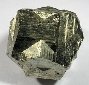 철황철석 십자 쌍정