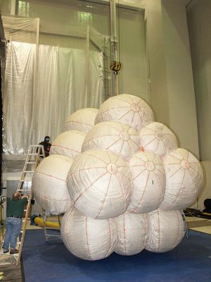 실험실에서 부풀린 에어백