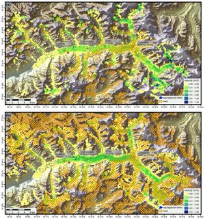 2018년 4월 발토로 빙하에서 형성된 빙상호(위)는 그 이후 여름철에 빙하의 용융과 이동을 상당히 가속화시켰다.