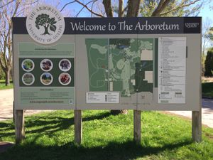 구엘프 대학교 수목원 입구의 지도