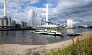 라인-네카르 산업 지역의 만하임에 있는 라인강