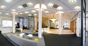 라이프치히에 있는 코메르츠방크 지점 내부 (2017년)