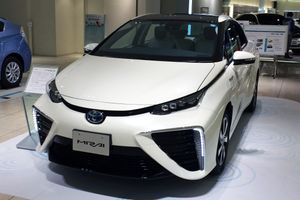토요타 미라이(Toyota Mirai)