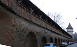 시비우 구시가지에 있는 중세 성벽