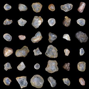 황색 건축용 모래