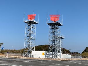 공항 감시 레이더탑