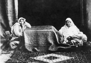 페르시아 코르시(korsi)