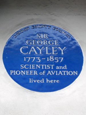 메이페어에 있는 케일리를 기념하는 푸른 명판