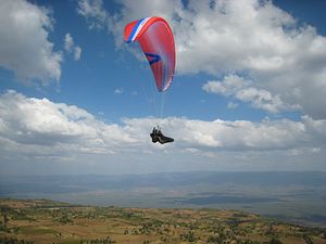 엘게요 마라퀘트에서의 패러글라이딩