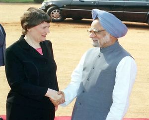 2004년 10월 20일, 클라크와 인도 총리 만모한 싱