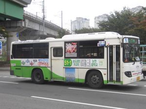 폐선 직전 당시 인천 51-1번 순환버스. 해당 노선은 2016년 인천 버스 대개편 때 계속 존속했으나, 2018년 9월 폐지되었다.