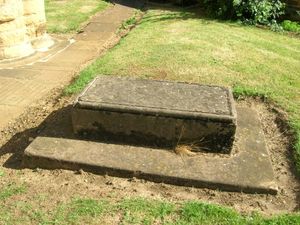 윌리엄 스미스의 묘(세인트 피터 교회, 노샘프턴 인근)