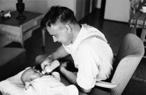 1957년 마우노 코이비스토와 그의 딸 아시