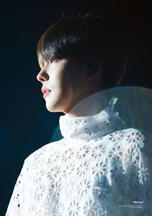 2018년 11월 홍콩에서 공연하는 김진우