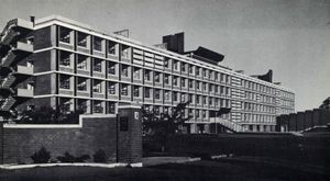 1967년 개관 직전의 힐겐도르프 빌딩(Hilgendorf Building)