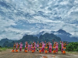 카렌족 전통 돈 춤 공연팀