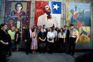 1976년 워싱턴 D.C.에서 피노체트의 비밀경찰에 의해 암살된 전 칠레 장관 오를란도 레텔리에르 추모