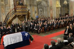 2016년 4월 22일 산티아고에서 거행된 파트리시오 아일윈의 장례 행렬