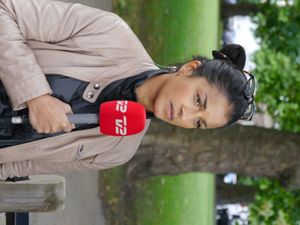 2017년 9월 파슨스 그린 폭탄 테러 현장을 보도하는 TV 2 기자(Divya Das)