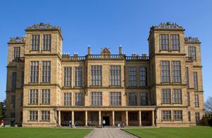 엘리자베스 시대의 대저택, 하드윅 홀(1590~1597).