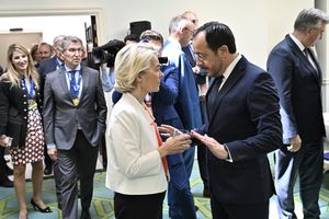 2024년 6월, 니코스 흐리스토둘리디스 대통령과 유럽 집행위원회 위원장 우르줄라 폰데어라이엔