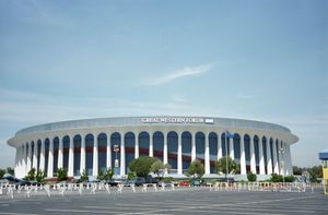 포럼에서는 농구 경기가 열렸다