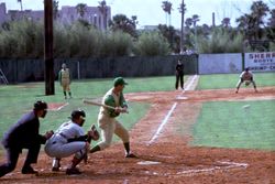 1964년 스프링 훈련 중 캔자스시티 애슬레틱스에서 타석에 들어선 콜라비토