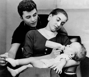 제임스 대런과 글로리아 테를릿스키, 아들 제임스 주니어