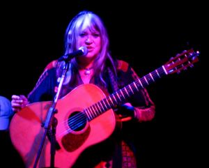 2009년 공연 중인 멜러니