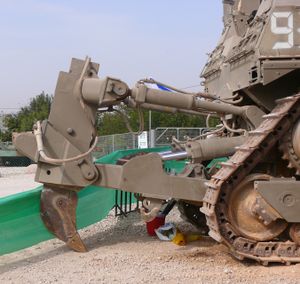 불도저 뒷면에 장착된 리퍼