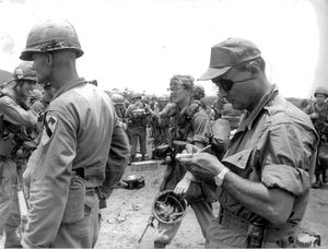 모셰 다얀, 1967년 베트남