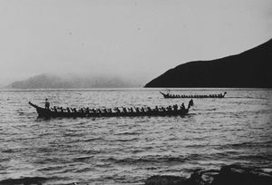 토바 호수 하랑가올 근처의 바탁 카누 (약 1920년)