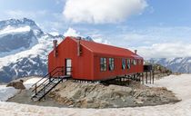 뮬러 오두막, 씰리 산맥