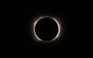 고르베아에서 개기 일식